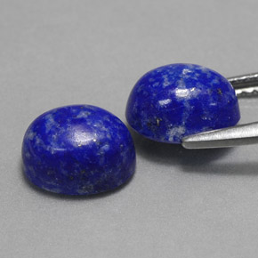 カラットの天然ロイヤルブルーラピスラズリ（8.1×6.3 mm・オーバルカット）