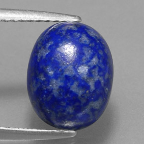 4.42カラットの天然ロイヤルブルーラピスラズリ（10.2×8.2 mm・オーバルカット）