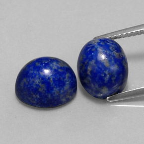 カラットの天然ロイヤルブルーラピスラズリ（9.9×8.2 mm・オーバルカット）