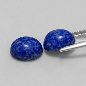 カラットの天然ロイヤルブルーラピスラズリ（9.9×8 mm・オーバルカット）