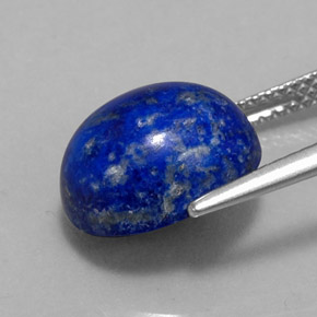 6.59カラットの天然ロイヤルブルーラピスラズリ（12×10.1 mm・オーバルカット）