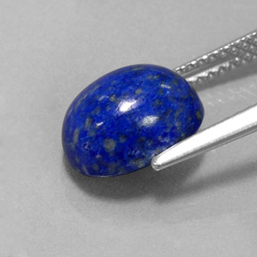 3.73カラットの天然ロイヤルブルーラピスラズリ（10×8 mm・オーバルカット）