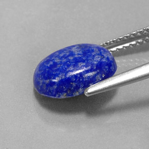 2.76カラットの天然ロイヤルブルーラピスラズリ（10.1×8.3 mm・オーバルカット）