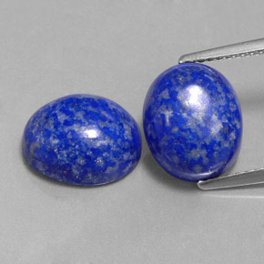 カラットの天然ロイヤルブルーラピスラズリ（11.1×9.1 mm・オーバルカット）