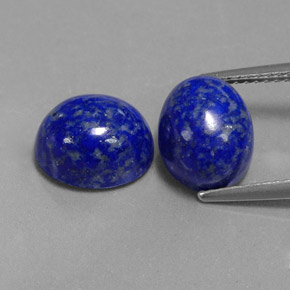 カラットの天然ロイヤルブルーラピスラズリ（9.8×8.1 mm・オーバルカット）