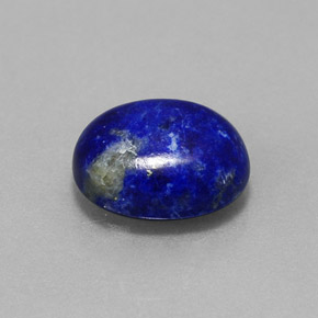 2.82カラットの天然ロイヤルブルーラピスラズリ（10.1×8 mm・オーバルカット）