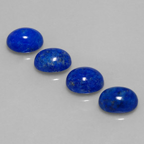 カラットの天然ロイヤルブルーラピスラズリ（9.1×7.3 mm・オーバルカット）