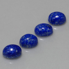 カラットの天然ロイヤルブルーラピスラズリ（8.1×6.1 mm・オーバルカット）