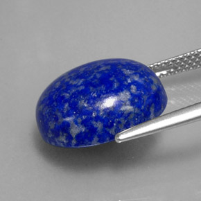 8.81カラットの天然ロイヤルブルーラピスラズリ（14.1×12.1 mm・オーバルカット）
