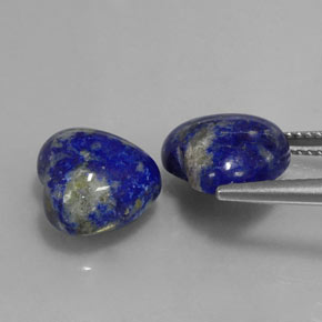 カラットの天然ロイヤルブルーラピスラズリ（10.8×10 mm・ハート型）