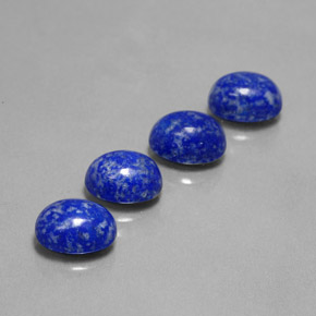 カラットの天然ロイヤルブルーラピスラズリ（8×6.2 mm・オーバルカット）