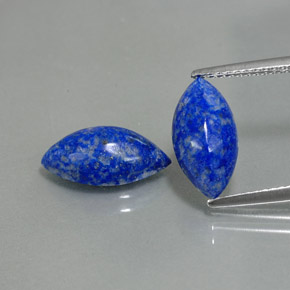 カラットの天然ロイヤルブルーラピスラズリ（13.6×7.1 mm・マーキス）