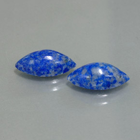 カラットの天然ロイヤルブルーラピスラズリ（11.7×6.1 mm・マーキス）