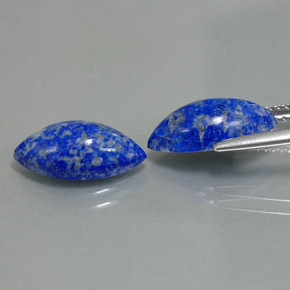 カラットの天然ロイヤルブルーラピスラズリ（13.9×7.1 mm・マーキス）