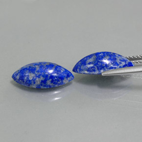 カラットの天然ロイヤルブルーラピスラズリ（14.1×7.1 mm・マーキス）