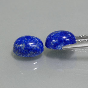 カラットの天然ロイヤルブルーラピスラズリ（8.1×6.2 mm・オーバルカット）