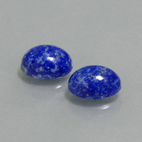 カラットの天然ロイヤルブルーラピスラズリ（7.1×5.2 mm・オーバルカット）