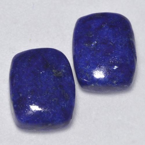 2.59カラットの天然ダークブルーラピスラズリ（8.2×6.2 mm・クッションカット）