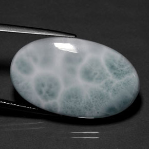 32.38カラットの天然ブルーグリーンラリマー（31.9×19.1 mm・オーバルカット）