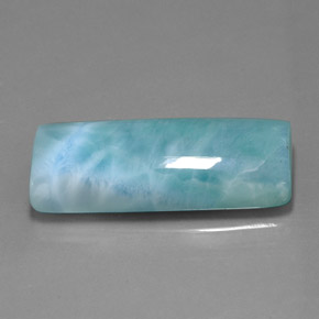 60.74カラットの天然グリーンブルーラリマー（39.5×17.8 mm・バゲット）