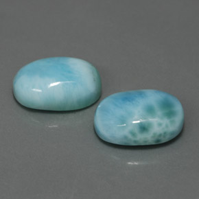 カラットの天然ブルーラリマー（14.1×10.2 mm・オーバルカット）