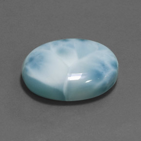 24.16カラットの天然ブルーラリマー（22.2×16.2 mm・オーバルカット）
