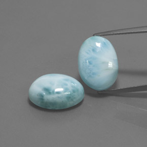 カラットの天然ブルーラリマー（14.2×10.2 mm・オーバルカット）
