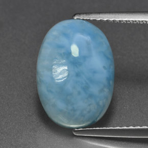6.88カラットの天然ブルーラリマー（14.2×10.1 mm・オーバルカット）