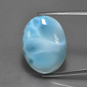 24.71カラットの天然ブルーラリマー（21.6×16.3 mm・オーバルカット）
