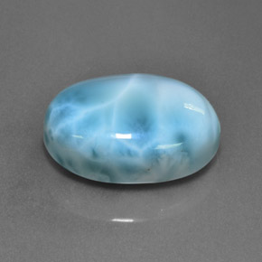 24.71カラットの天然ブルーラリマー（21.6×16.3 mm・オーバルカット）