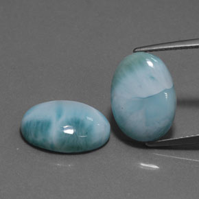 カラットの天然ブルーラリマー（14.2×10.2 mm・オーバルカット）