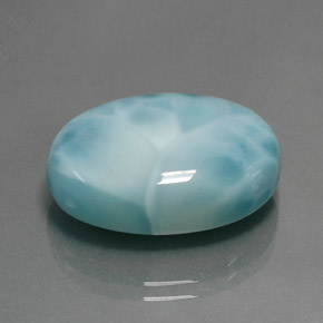 24.16カラットの天然ブルーラリマー（22.2×16.2 mm・オーバルカット）