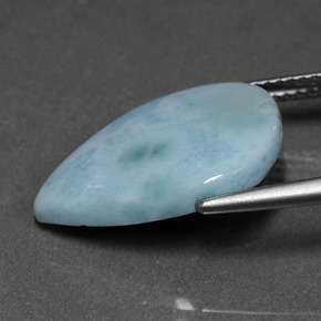 6.90カラットの天然ブルーラリマー（18.8×13.6 mm・洋梨の形）
