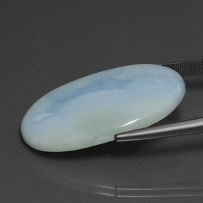 28.88カラットの天然ブルーラリマー（33.5×22.1 mm・オーバルカット）