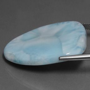 64.62カラットの天然ベイビーブルーラリマー、ファンシーシェイプ、オペーク