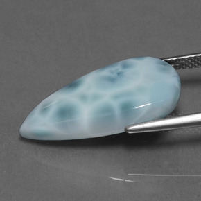 9.56カラットの天然ブルーラリマー（22.7×11.6 mm・洋梨の形）