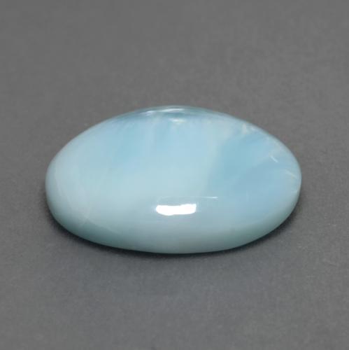 7.85カラットの天然薄い緑がかった青ラリマー（16.1×11.2 mm・オーバルカット）