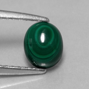 1.51カラットの天然マルチカラーグリーンマラカイト（6.4×5.3 mm・オーバルカット）
