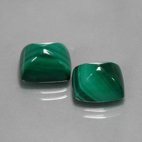 11.02カラットの天然マルチカラーグリーンマラカイト（10.1×8.1 mm・バゲット）