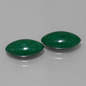 カラットの天然マルチカラーグリーンマラカイト（11.4×6 mm・マーキス）