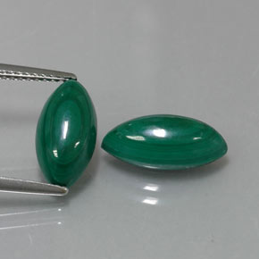 カラットの天然マルチカラーグリーンマラカイト（13.4×6.3 mm・マーキス）