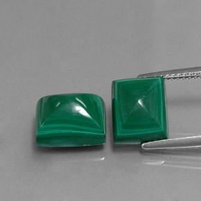 カラットの天然マルチカラーグリーンマラカイト（10.2×8.1 mm・バゲット）