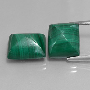 カラットの天然マルチカラーグリーンマラカイト（13.2×11.1 mm・バゲット）
