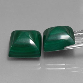 カラットの天然マルチカラーグリーンマラカイト（11.2×11.2 mm・四角）