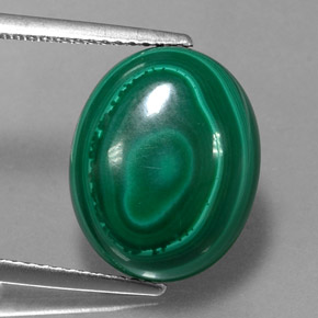 12.98カラットの天然マルチカラーグリーンマラカイト（15×12.2 mm・オーバルカット）