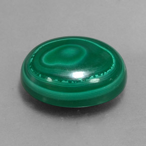 12.98カラットの天然マルチカラーグリーンマラカイト（15×12.2 mm・オーバルカット）