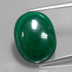 17.95カラットの天然マルチカラーグリーンマラカイト（18.3×14.6 mm・オーバルカット）