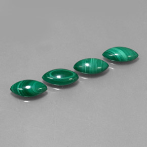カラットの天然マルチカラーグリーンマラカイト（11.4×6 mm・マーキス）