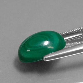 4.97カラットの天然マルチカラーグリーンマラカイト（11×8.3 mm・オーバルカット）