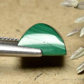 8.42カラットの天然ミディアムグリーンマラカイト、バゲット、オペーク